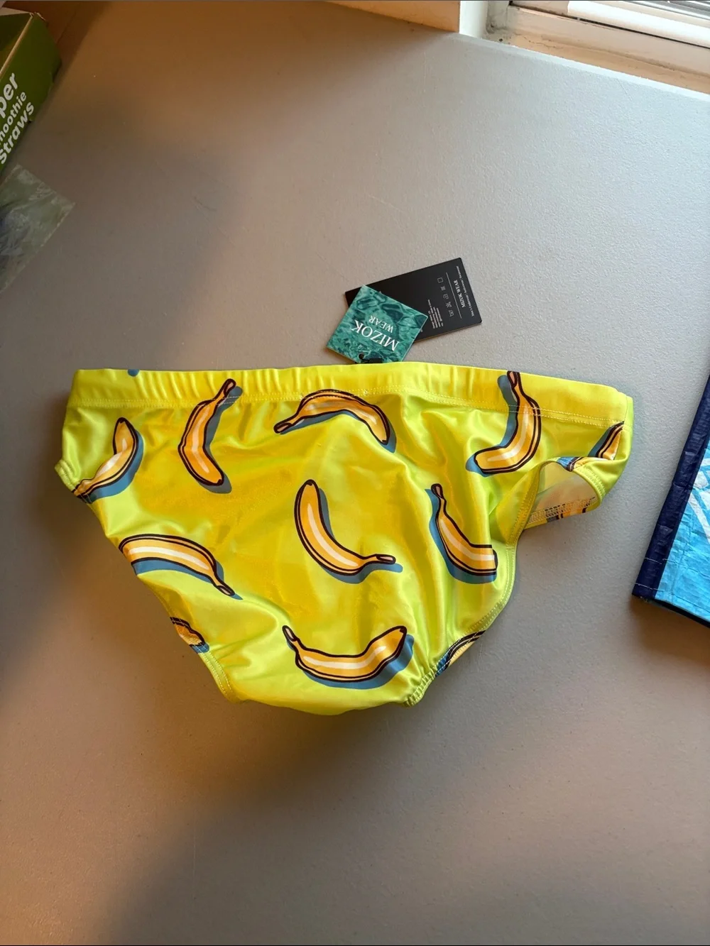 NWT men’s swim trunks speedo large banana